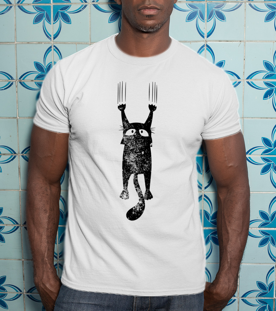Scratching Black Cat Vintage Distressed Look T-Shirt