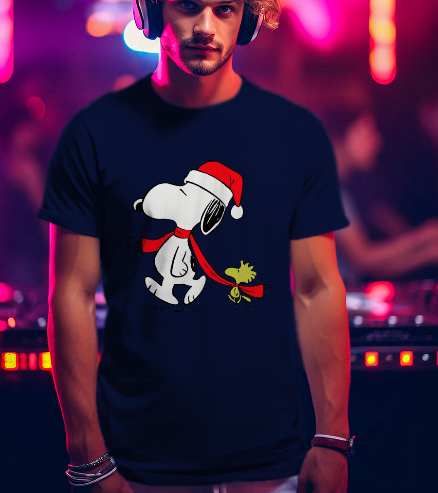 Snoopy Santa Hat And Woodstock Christmas Peanuts Scarf T-Shirt