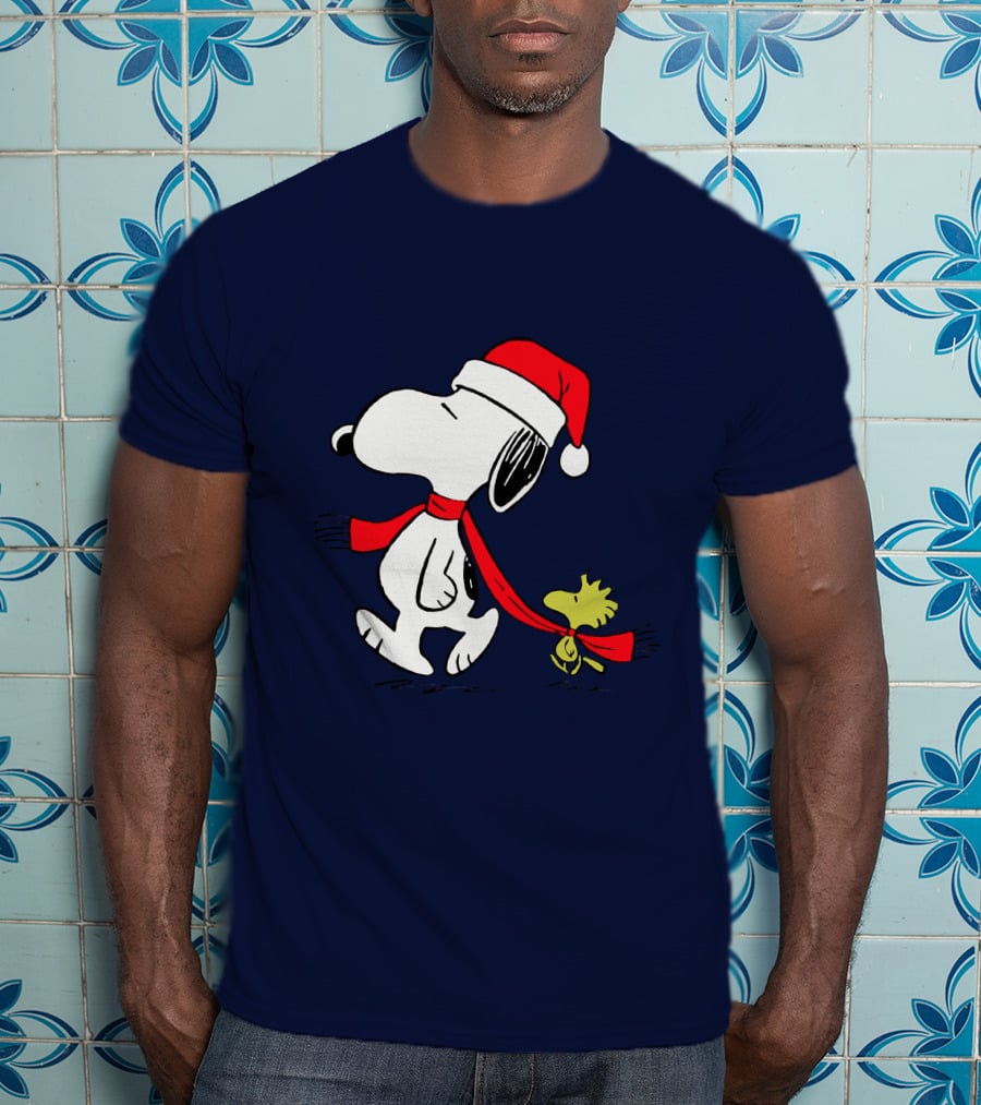 Snoopy Santa Hat And Woodstock Christmas Peanuts Scarf T-Shirt