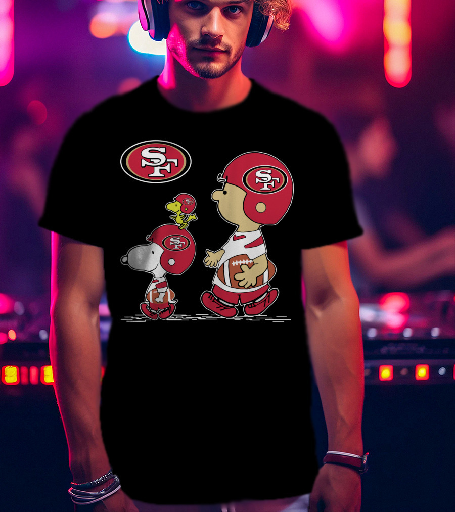 Christmas Peanuts Cute Football San Francisco 49ers Snoopy Woodstock Helmet Charlie Brown T-Shirt