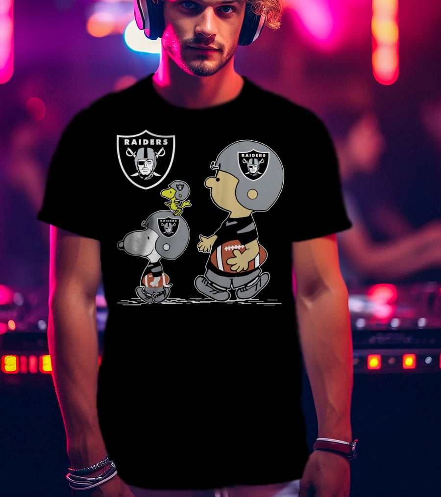 Raiders Christmas Peanuts Cute Football T-Shirt