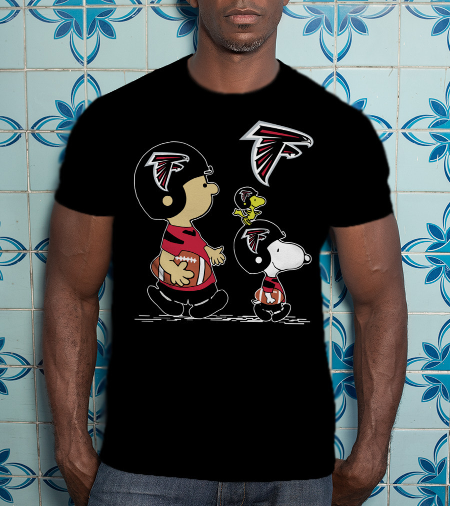 Peanuts Christmas Atlanta Falcons Football Charlie Brown Snoopy Woodstock T-Shirt