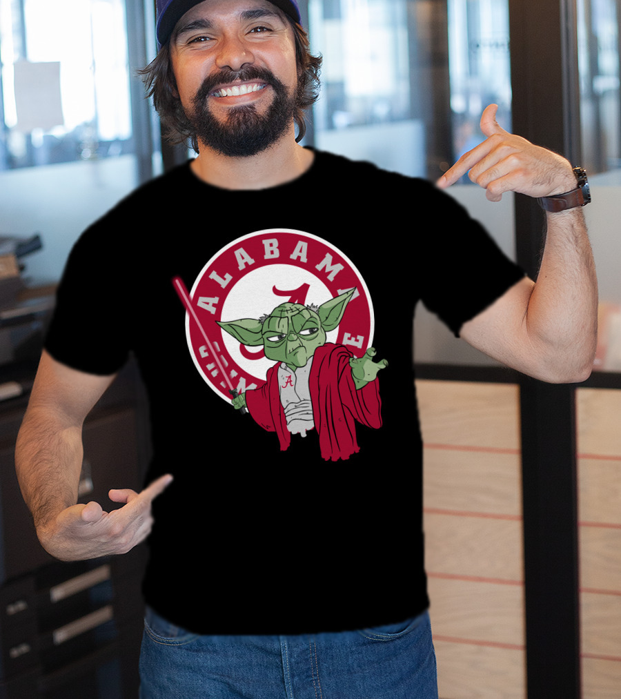 Alabama Crimson Tide Yoda With Lightsaber T-Shirt