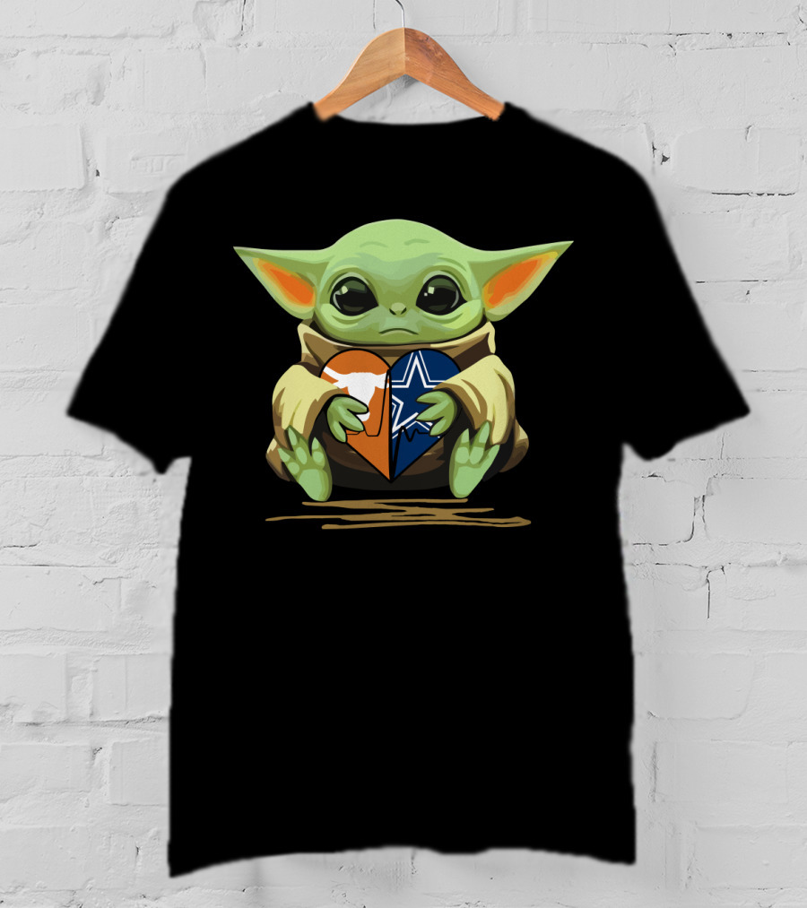 Baby Yoda Holding Texas Longhorns And Dallas Cowboys Heart T-Shirt