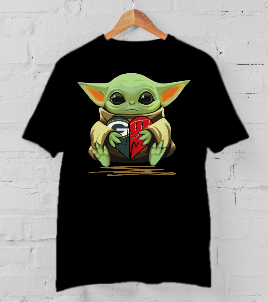 Baby Yoda Heart Green Bay Packers Wisconsin Badgers T-Shirt