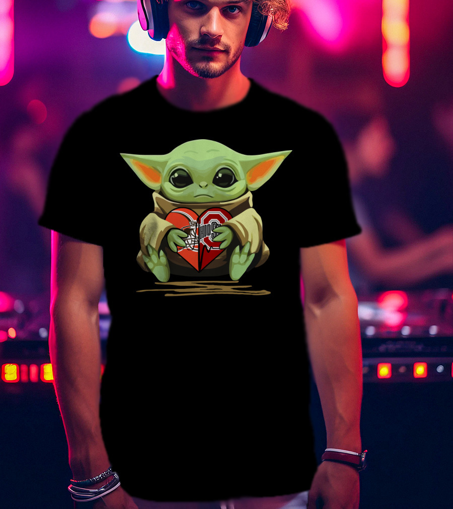 Baby Yoda Love Ohio State Buckeyes T-Shirt