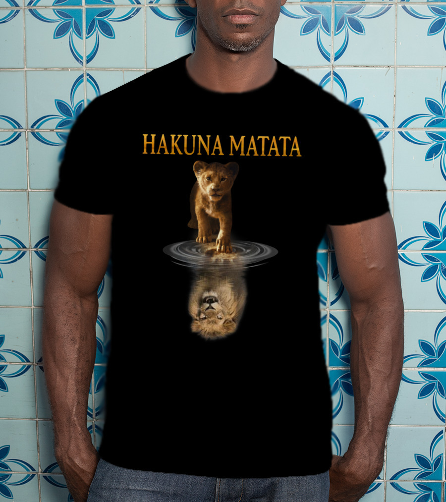 HAKUNA MATATA Lion Cub And Reflection Lion King Mirror T-Shirt