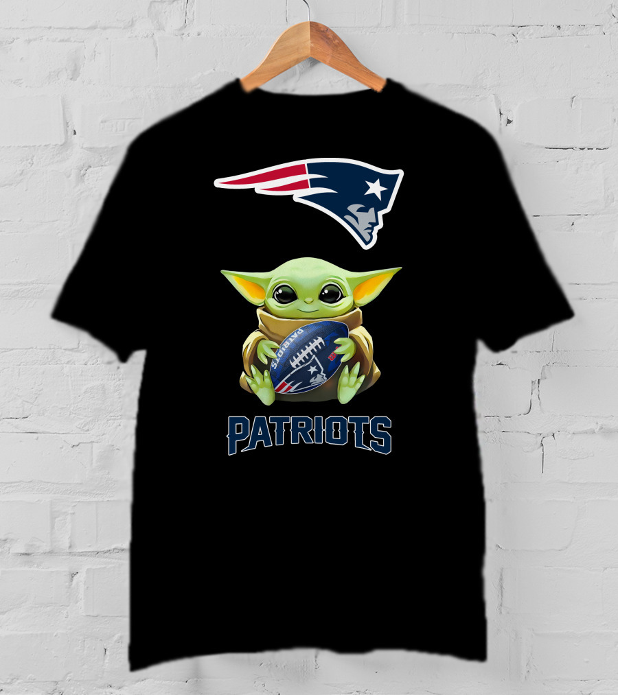Baby Yoda Hugging New England Patriots Football Logo Fans T-Shirt
