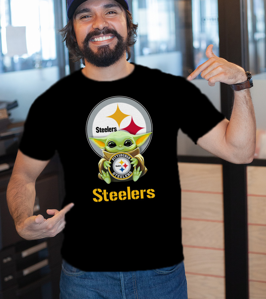 Baby Yoda Pittsburgh Steelers Hug Steelers T-Shirt