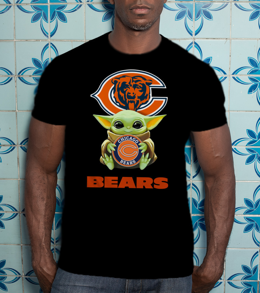 Star Wars Baby Yoda Holding Chicago Bears Emblem T-Shirt