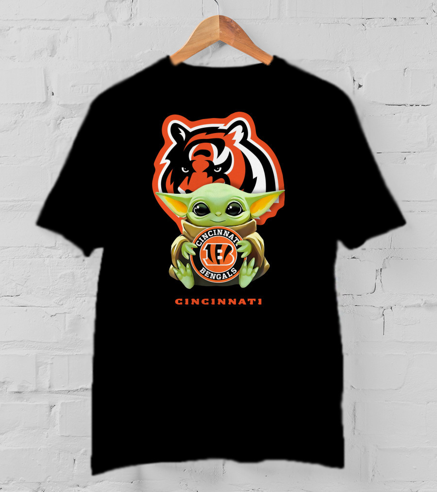 Cincinnati Bengals Baby Yoda Hugging Team Logo With Tiger Head Background T-Shirt