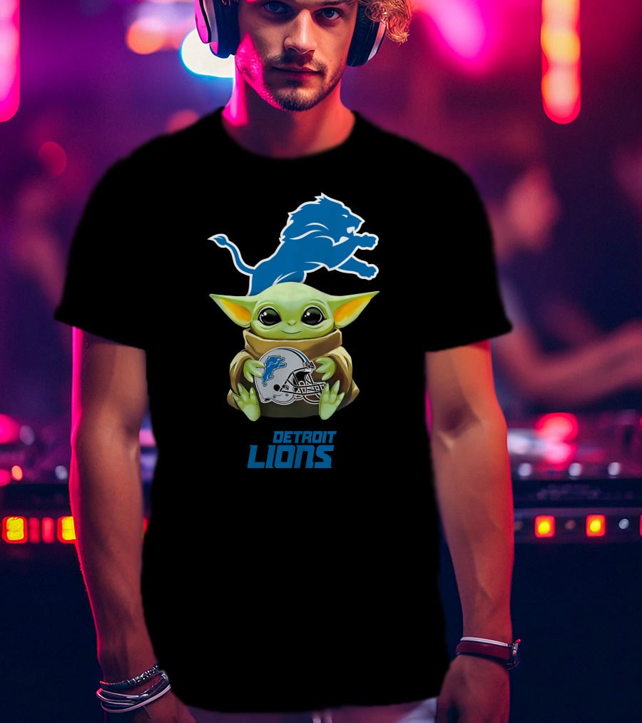 Star Wars Baby Yoda With Detroit Lions Helmet And Blue Lion T-Shirt