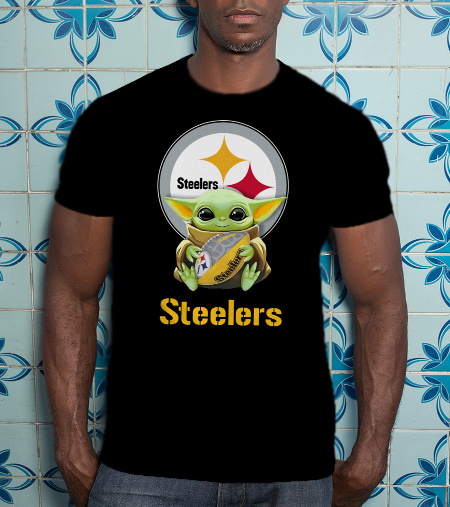 Star Wars Baby Yoda Hug Steelers Football Fan Tailgate T-Shirt