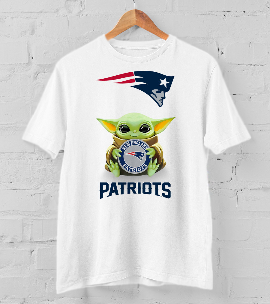 Baby Yoda New England Patriots Hugging T-Shirt