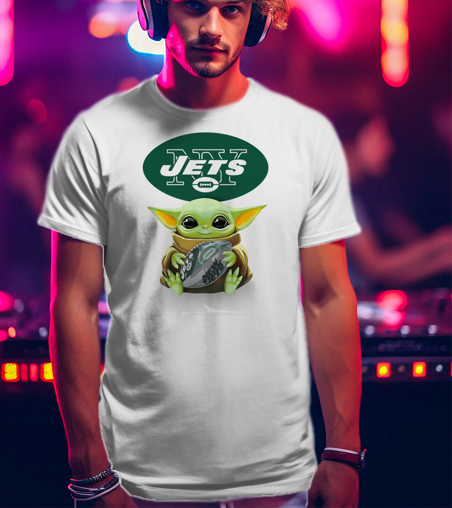 Baby Yoda Hugging New York Jets Football T-Shirt