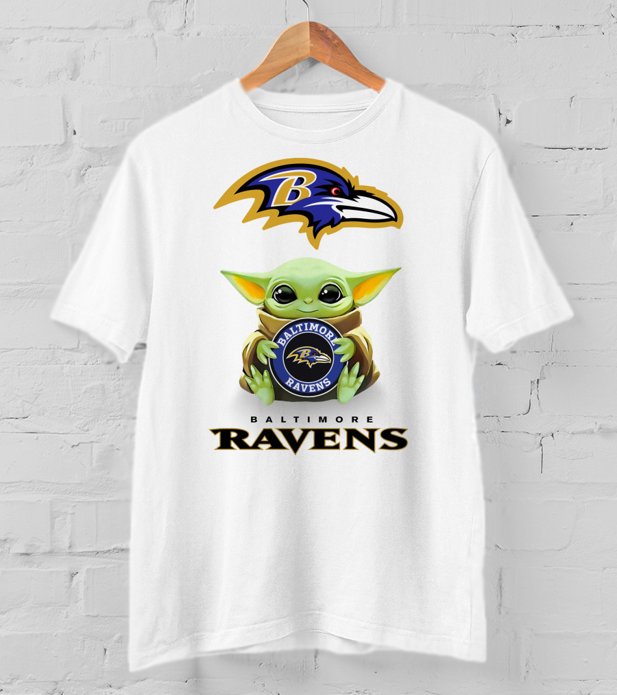 Baltimore Ravens Grogu Hug Football Team Fan T-Shirt