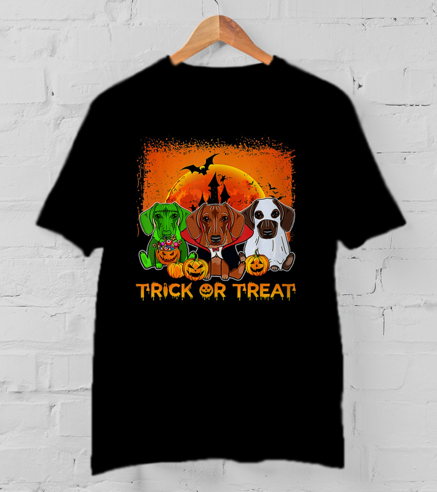 Trick Or Treat Halloween Dachshund Trio With Pumpkins And Spooky Orange Moon T-Shirt