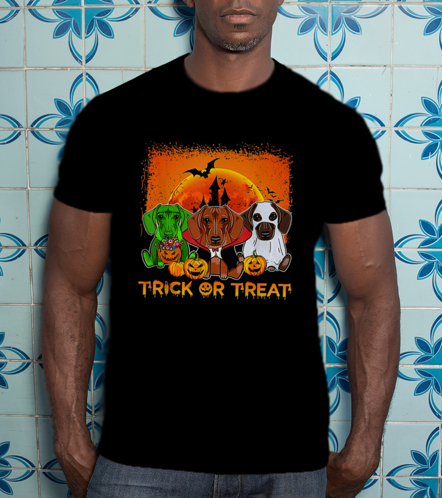 Trick Or Treat Halloween Dachshund Trio With Pumpkins And Spooky Orange Moon T-Shirt