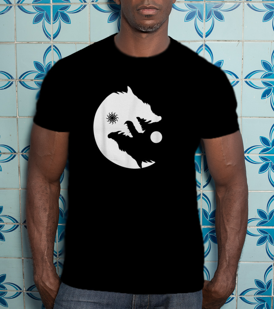 Wolf Yin Yang Sun Moon Vintage Harmony Balance Life Symbolism T-Shirt