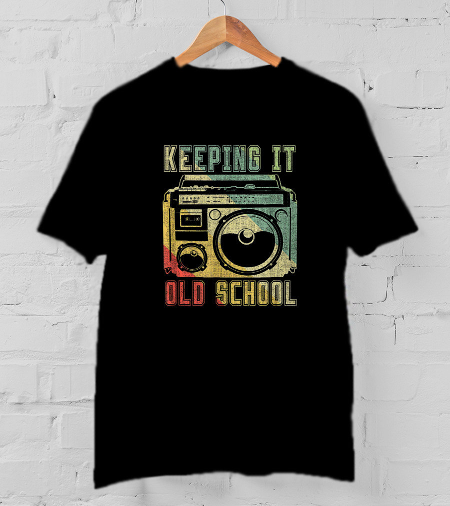 Keeping It Old School 80er 90er Boombox Musik T-Shirt