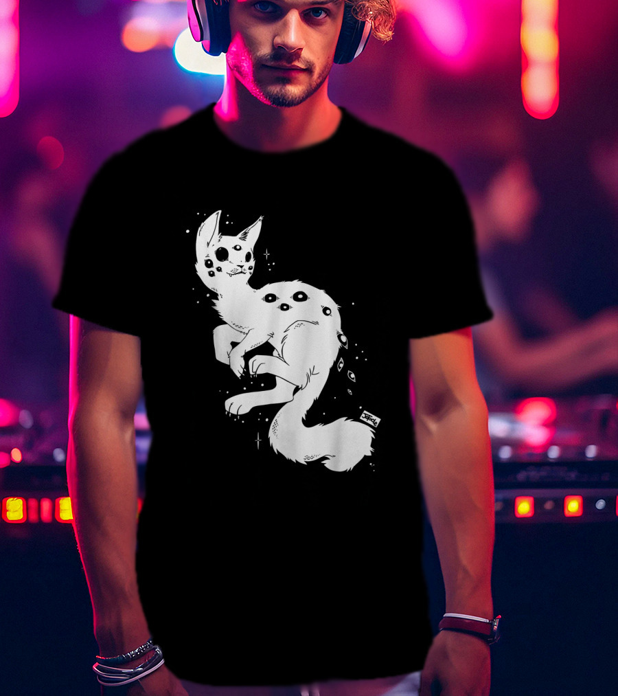 Creepy Cat Multi-Eyed Kawaii Kitty With Stars T-Shirt