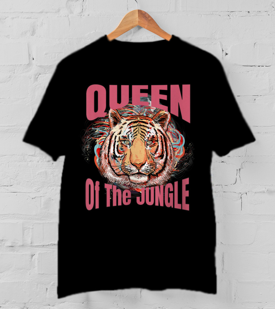 Queen Of The Jungle Big Kitty Cat Lover T-Shirt
