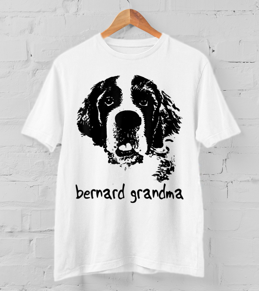 Bernard Grandma Hand Drawn Dog Lovers Gift T-Shirt