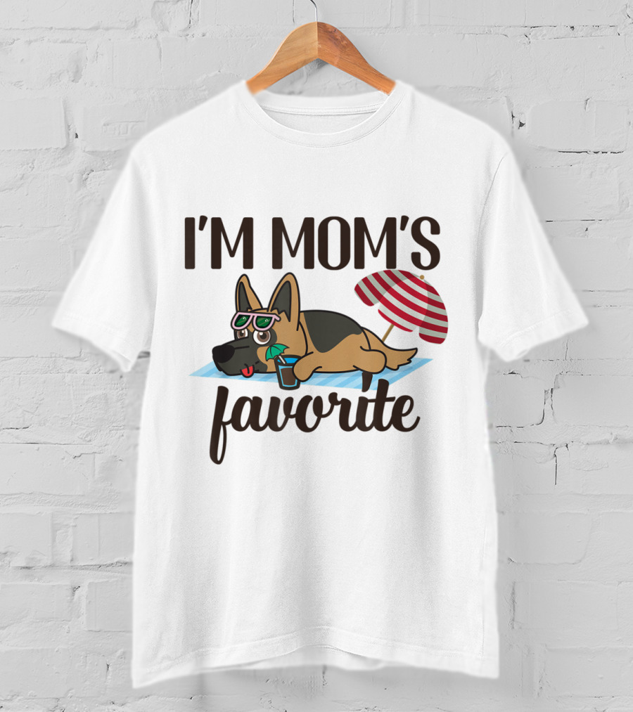 I'm Mom's Favorite Shepherd Funny Cute Dog Under Umbrella T-Shirt