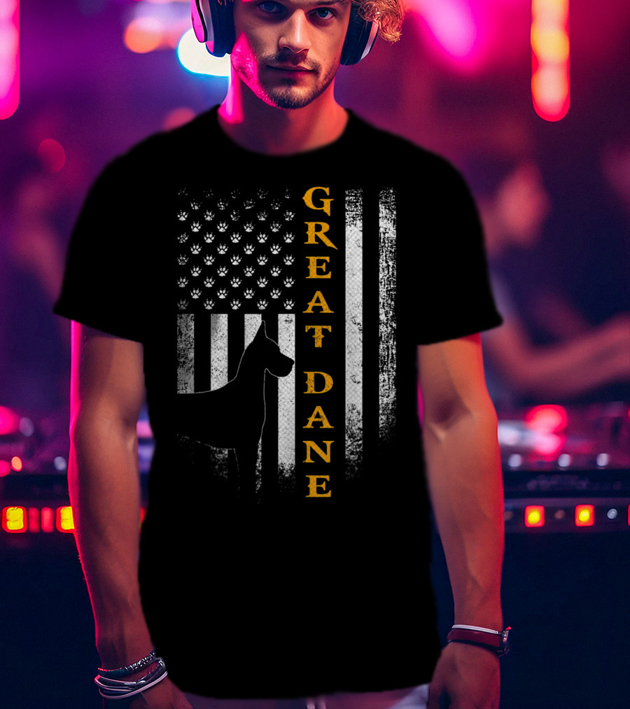 Great Dane American Flag Paw Print Vintage USA Dog T-Shirt