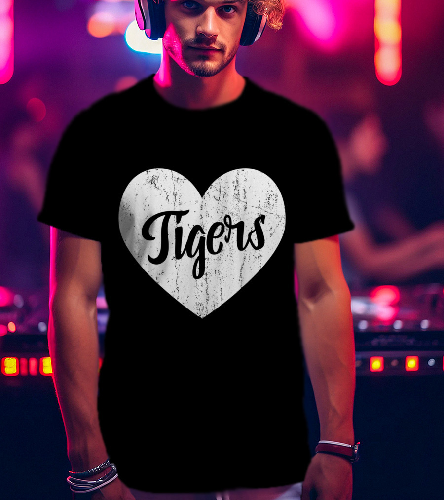 Tigers School Team Spirit Cute Heart Mascot Fan T-Shirt