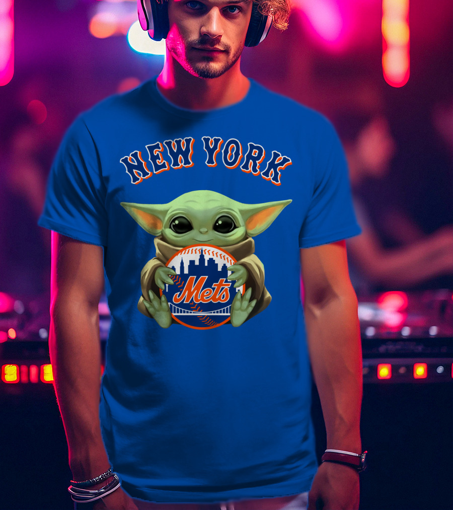 New York Mets Baby Yoda Holding Team T-Shirt