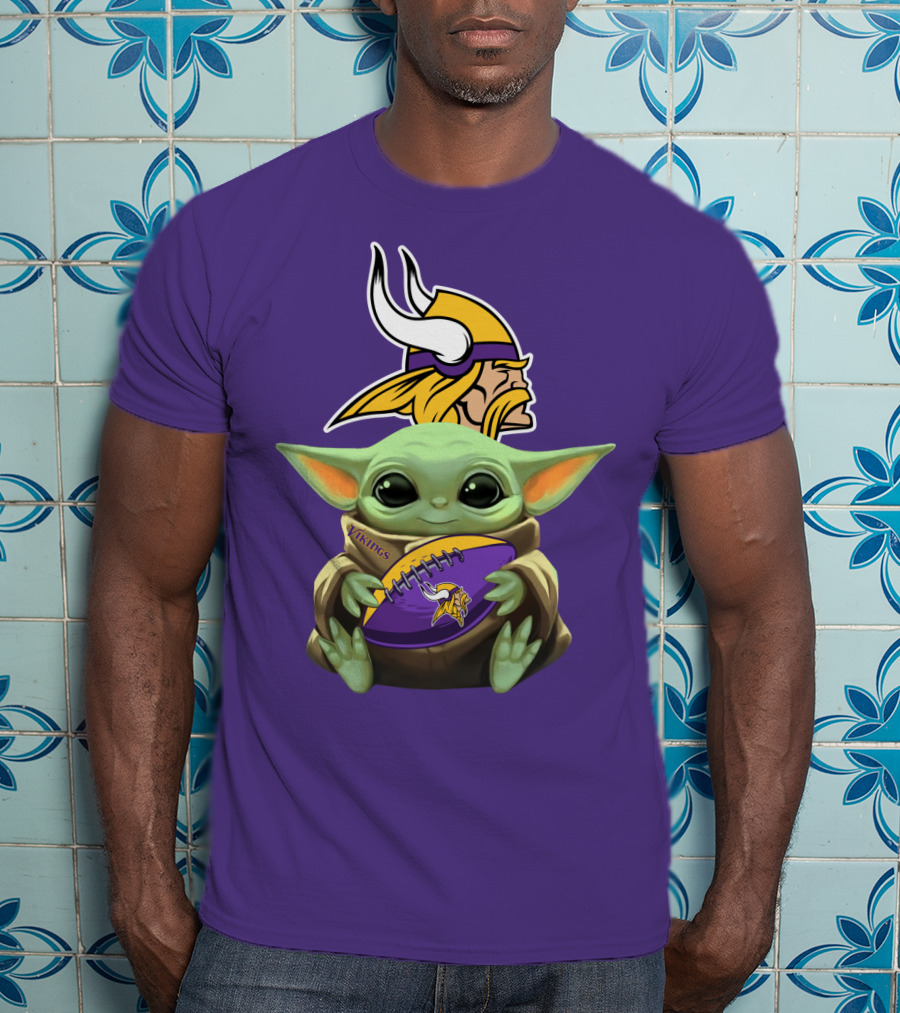 Babyyoda Minnesota Vikings Fan With Football T-Shirt