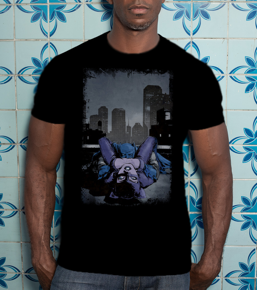 Catwoman And Batman Rooftop Encounter T-Shirt