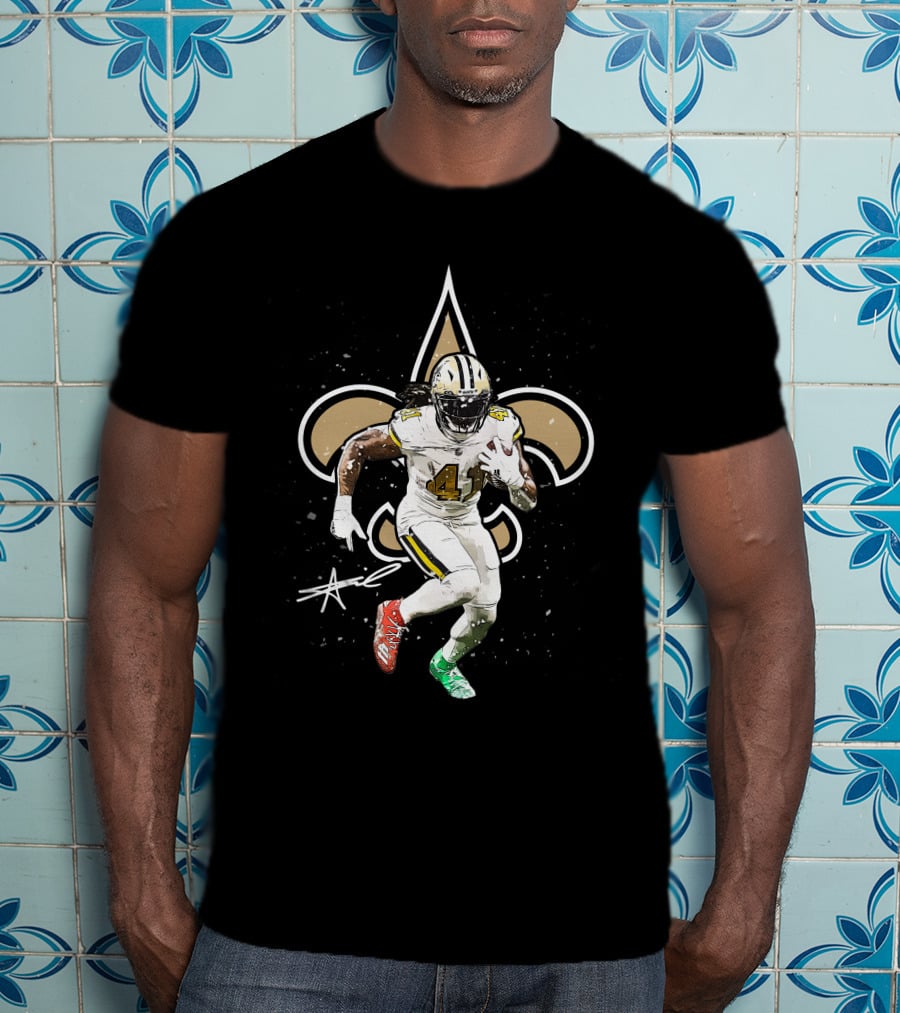 New Orleans Fleur-De-Lis Football Player T-Shirt