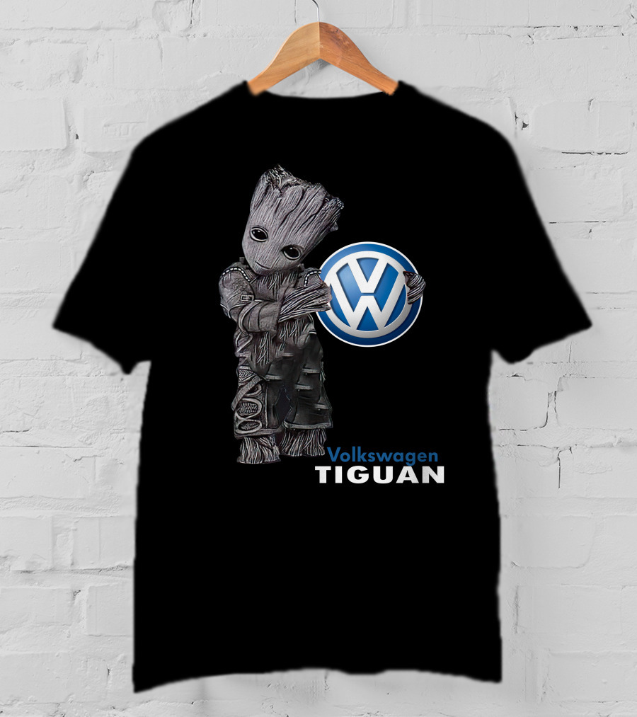 Volkswagen Tiguan Groot With Volkswagen T-Shirt