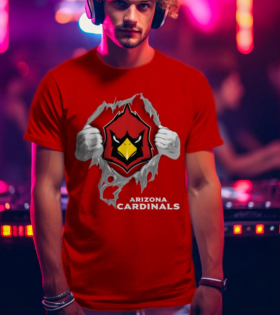 Arizona Cardinals Fierce Mascot Display With 06 Football Spirit T-Shirt