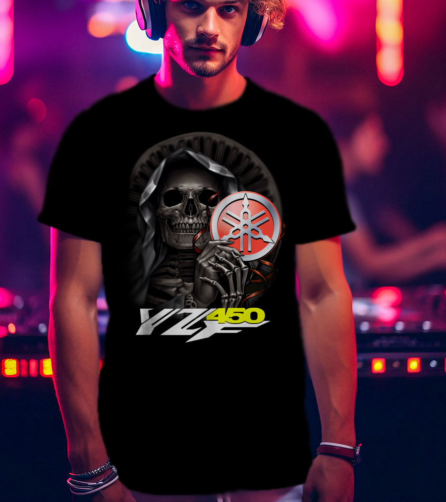 Yamaha Yzf 450 Skull Holding T-Shirt