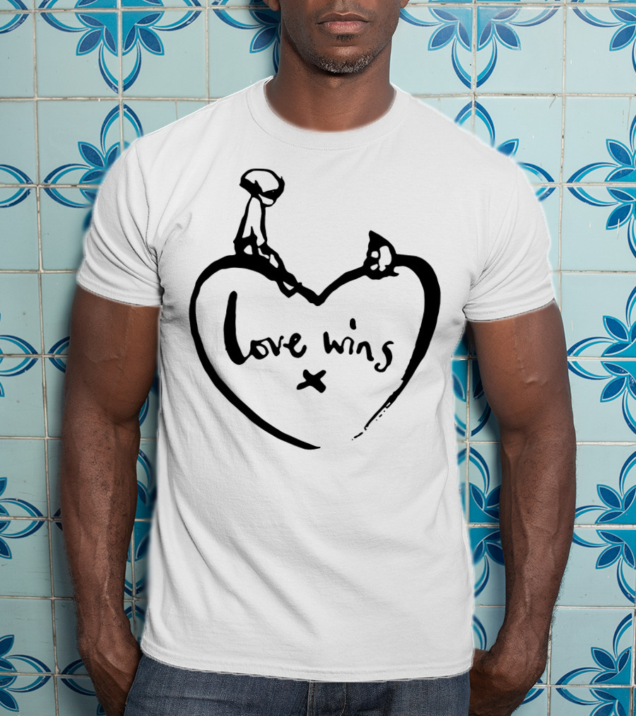 Love Wins Heart Comic Relief Charity Collaboration T-Shirt