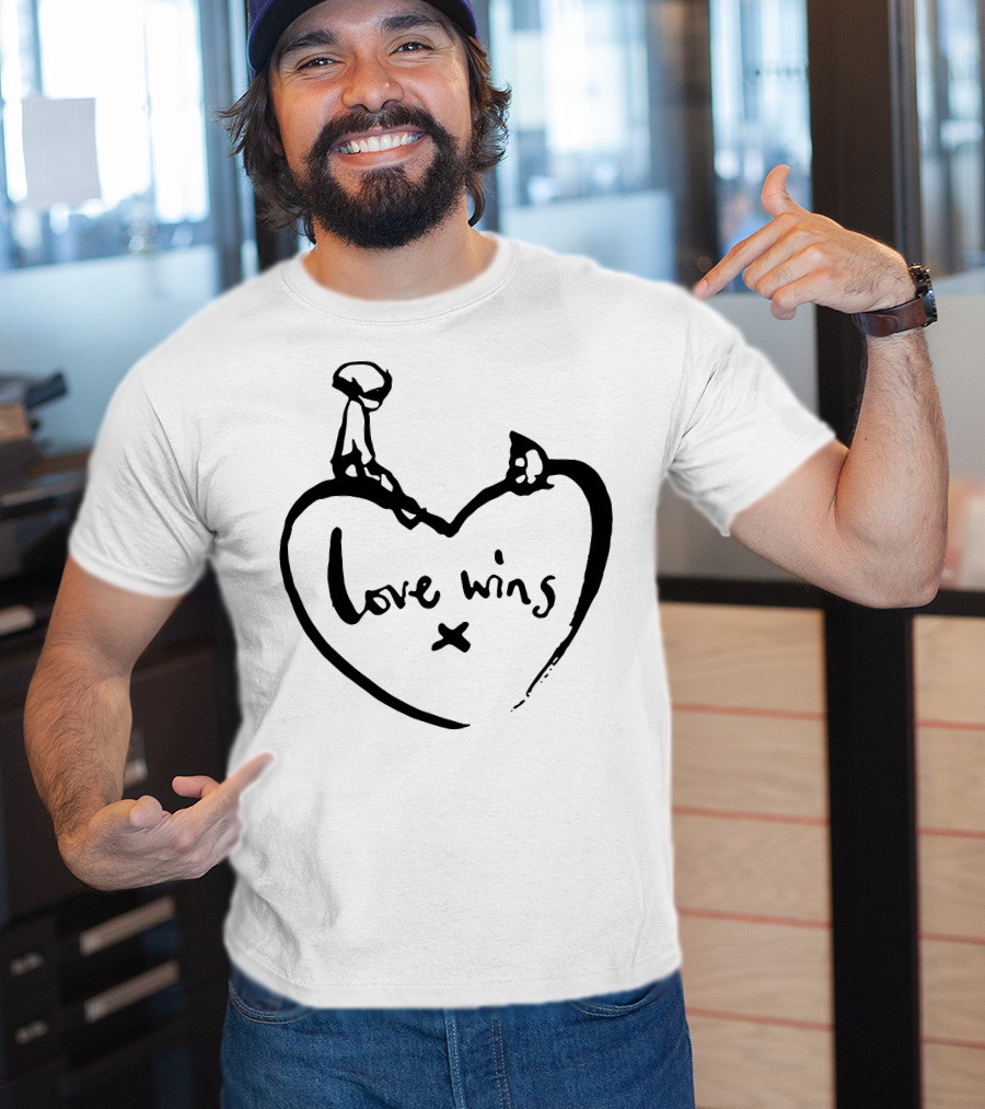 Love Wins Heart Comic Relief Charity Collaboration T-Shirt
