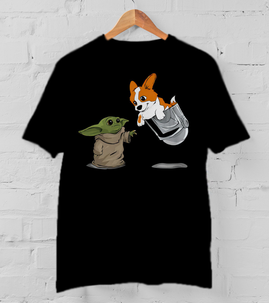 Cute Corgi With Baby Alien Companion T-Shirt