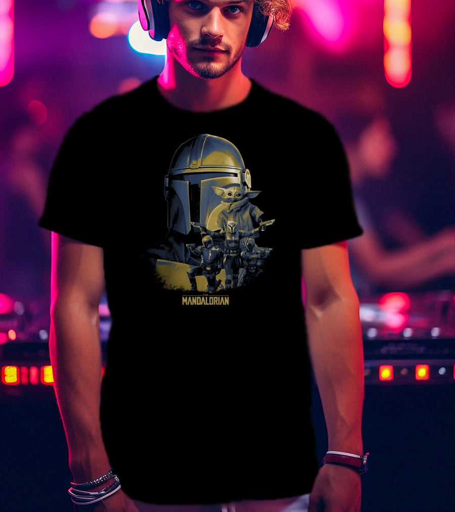 Mandalorian Manda6 Grogu Helmet Star Wars Characters T-Shirt