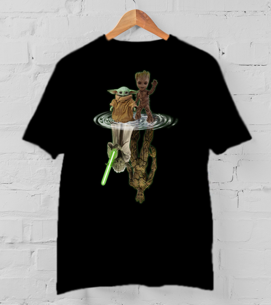 Yoda And Groot Reflection With Lightsaber ZN375 T-Shirt