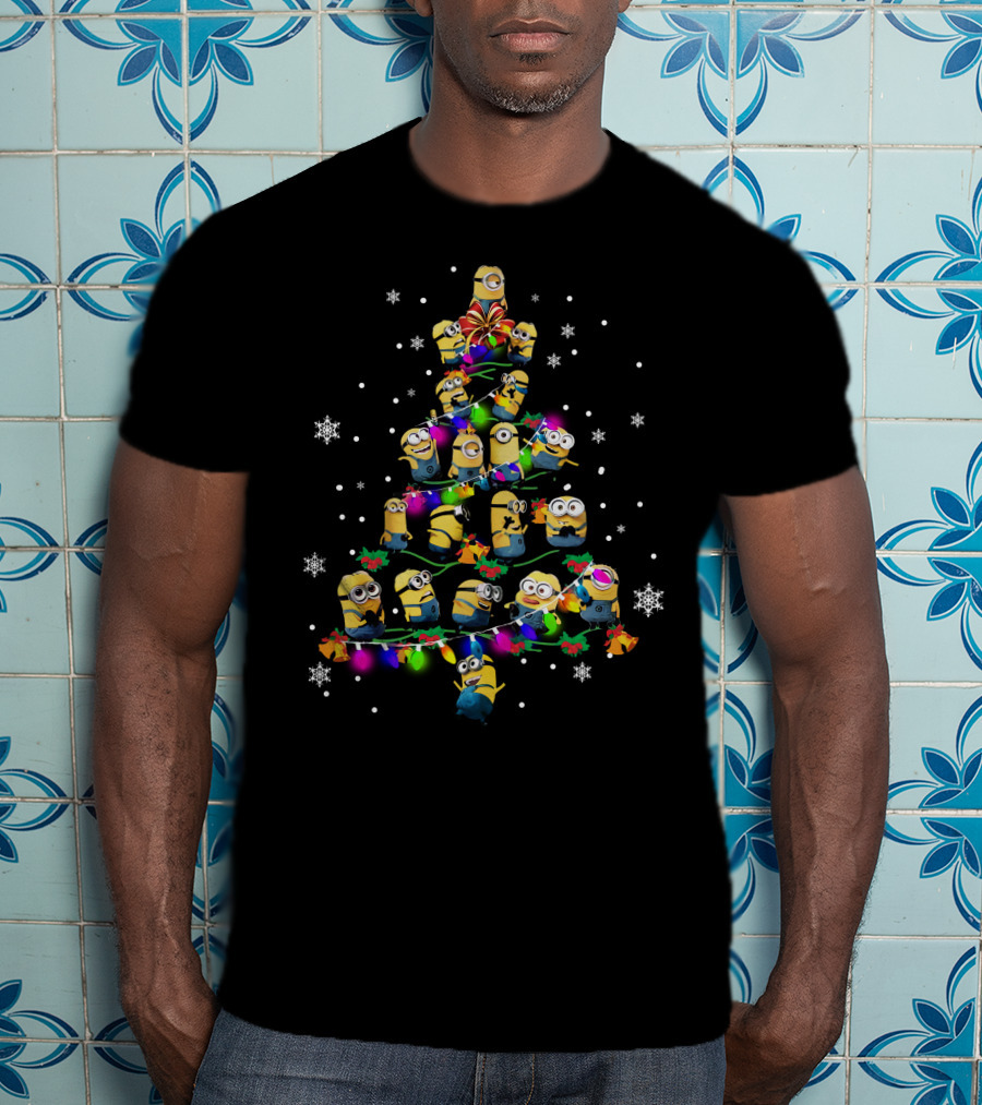 Minion Christmas Tree With Colorful Lights And Snowflakes Zn958 T-Shirt