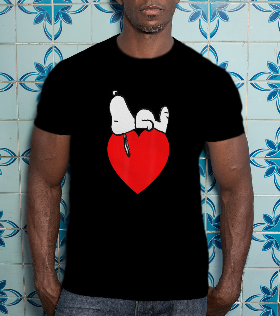 Snoopy Relaxing On Red Heart Background Charlie Brown Peanuts T-Shirt