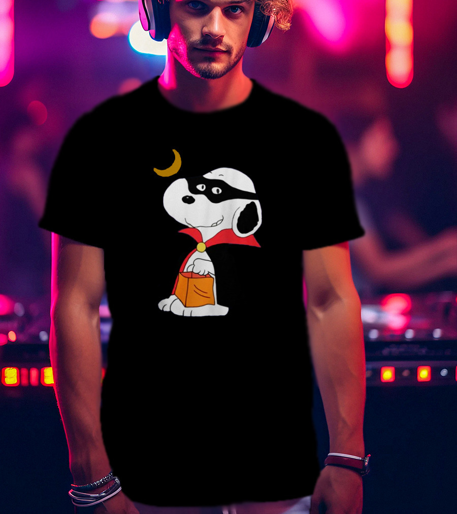 Snoopy Dressed As A Vampire Trick-or-Treating Under A Crescent Moon T-Shirt