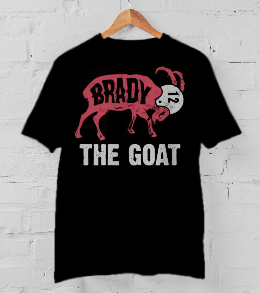 Brady 12 The Goat Graphic With Number Helmet T-Shirt