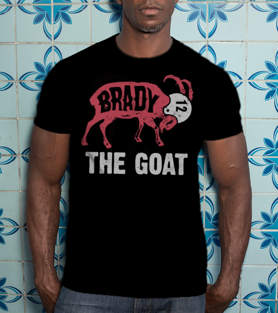 Brady 12 The Goat Graphic With Number Helmet T-Shirt