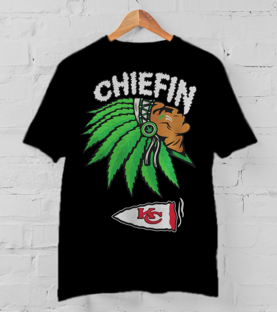 Kansas City Chiefs Chiefin Weed Smoke T-Shirt
