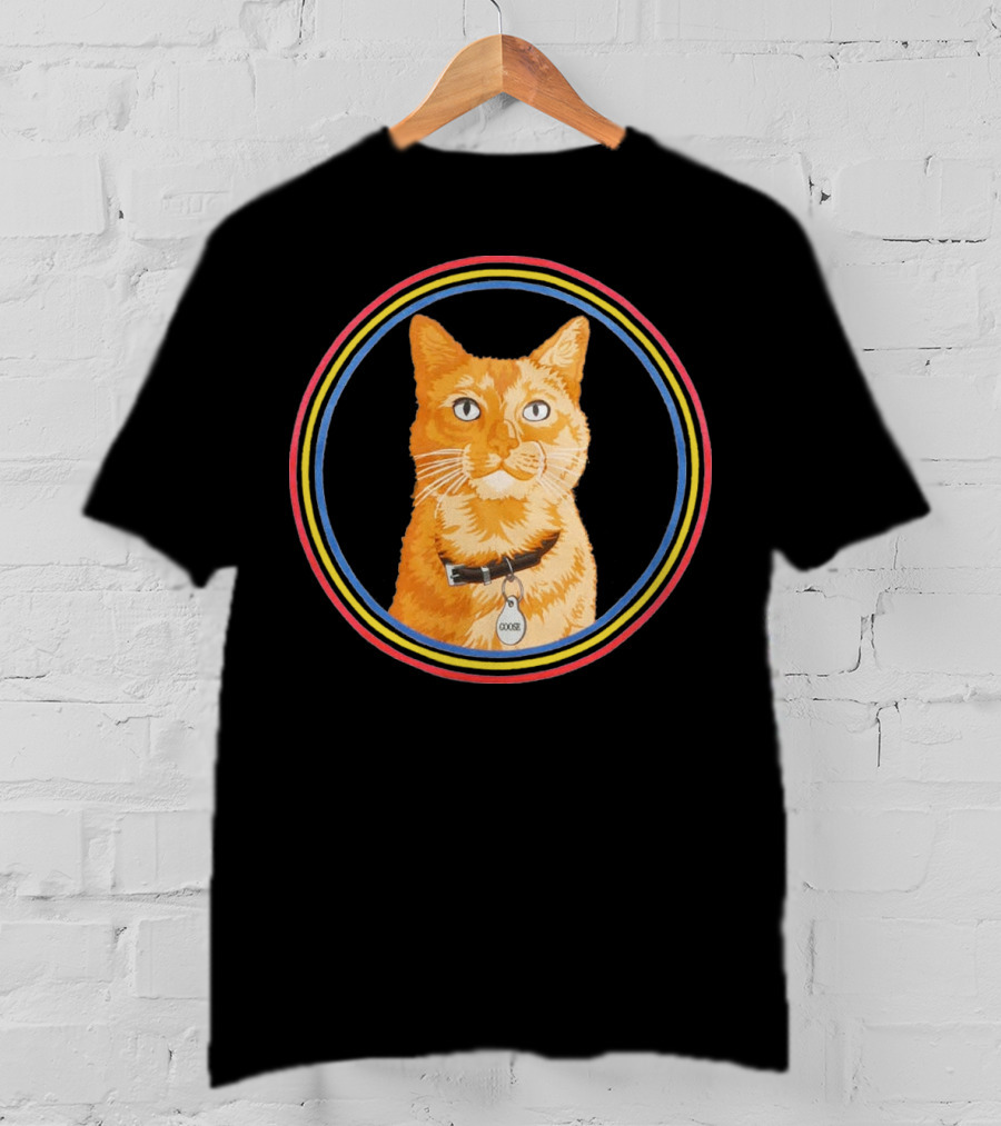 Marvel Captain Marvel Goose Cat Retro Circle T-Shirt