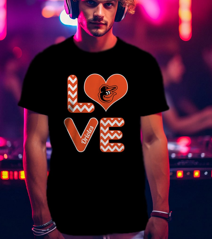 Love Orioles Heart Chevron Pattern Baseball Fans Baltimore T-Shirt